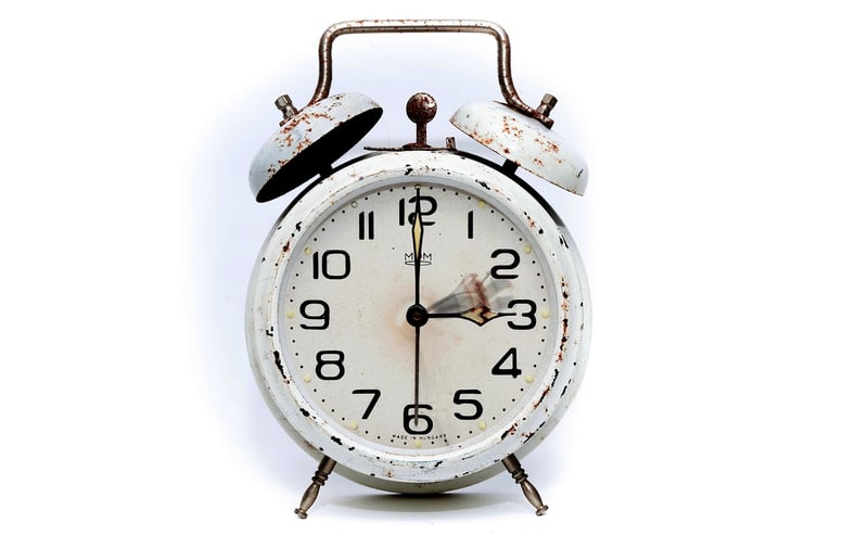 Clock in a Time Warp